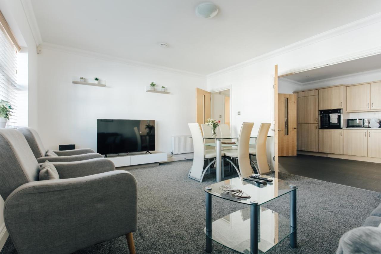 Spacious 2 Bedroom Flat Near And Town Centre Апартаменты Борнмут