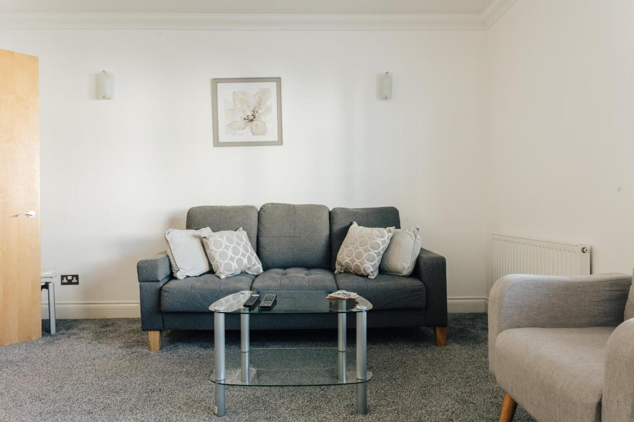 Spacious 2 Bedroom Flat Near And Town Centre Апартаменты Борнмут