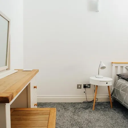 Spacious 2 Bedroom Flat Near Beach And Town Centre Bournemouth Exterior foto